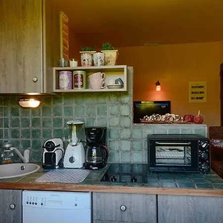 Дом отдыха N A P L House *